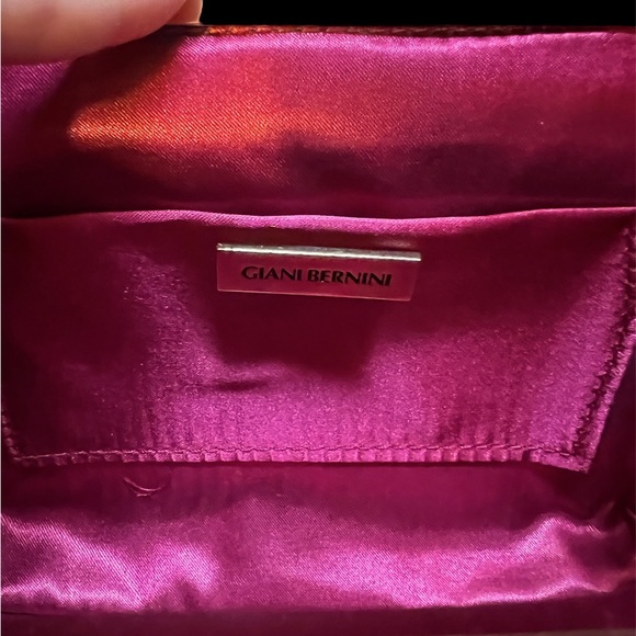 Giani Bernini Satin Winged Clutch/Crossbody Wine Color - Picture 3 of 4
